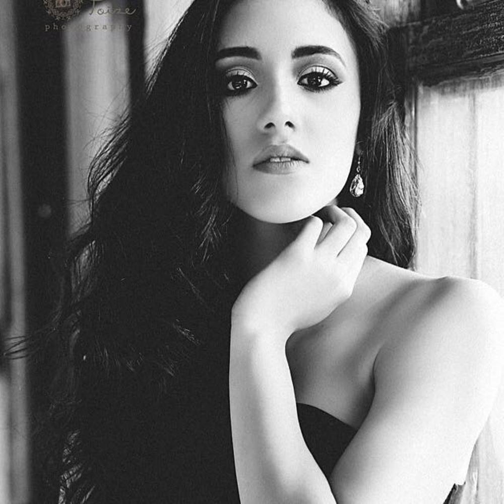 Meet your Posher, Vanessa